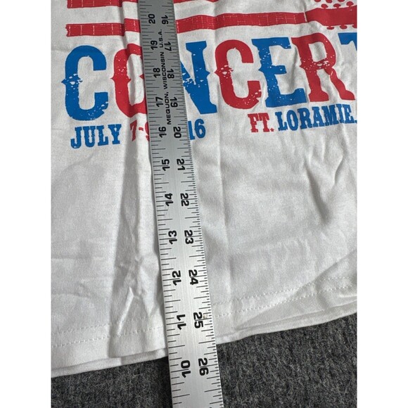 Country Concert 2016 Tank Top Small White Graphic OH Laramie - Picture 4 of 8